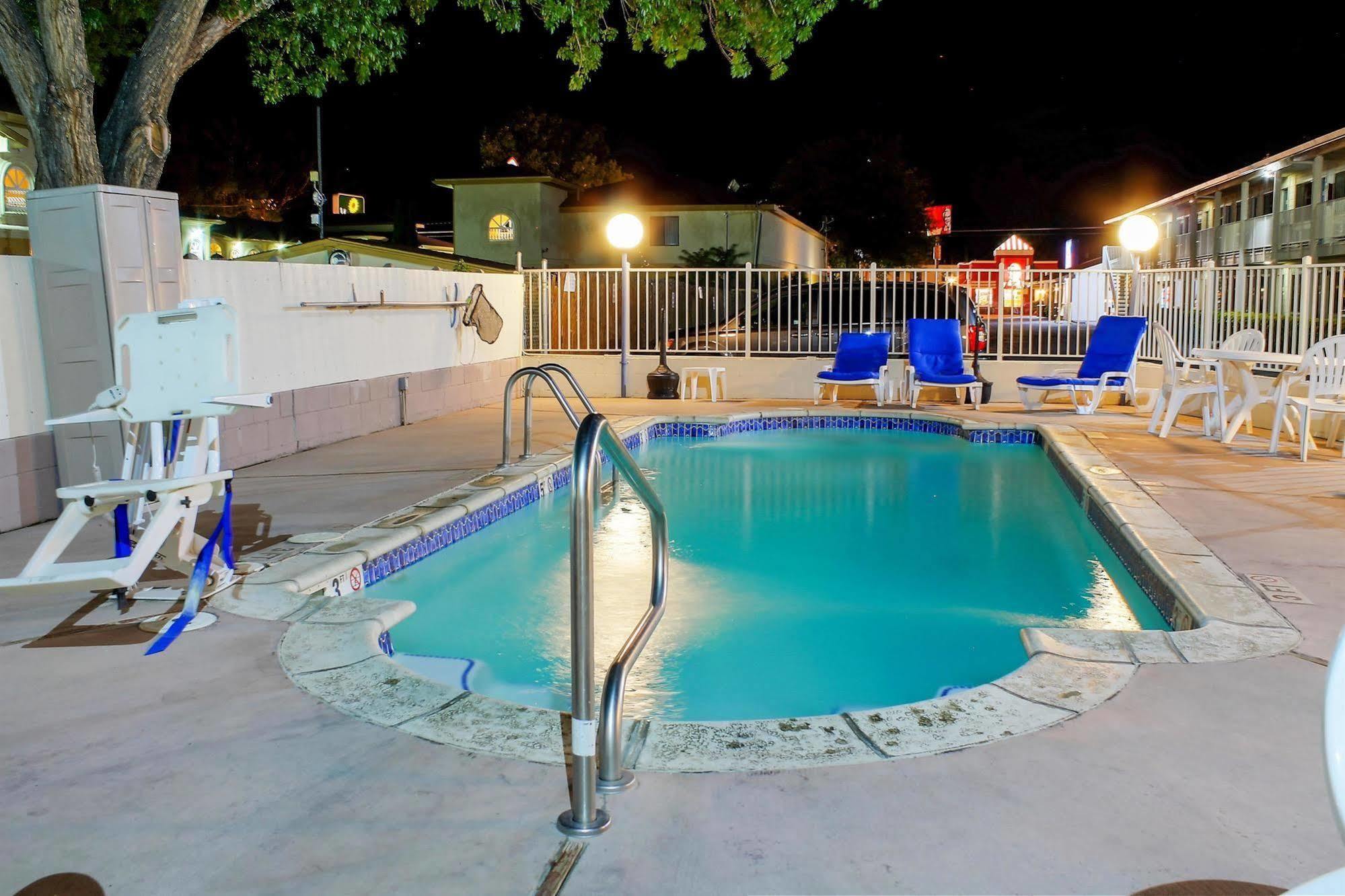 Motel 6-Bishop, Ca Екстер'єр фото