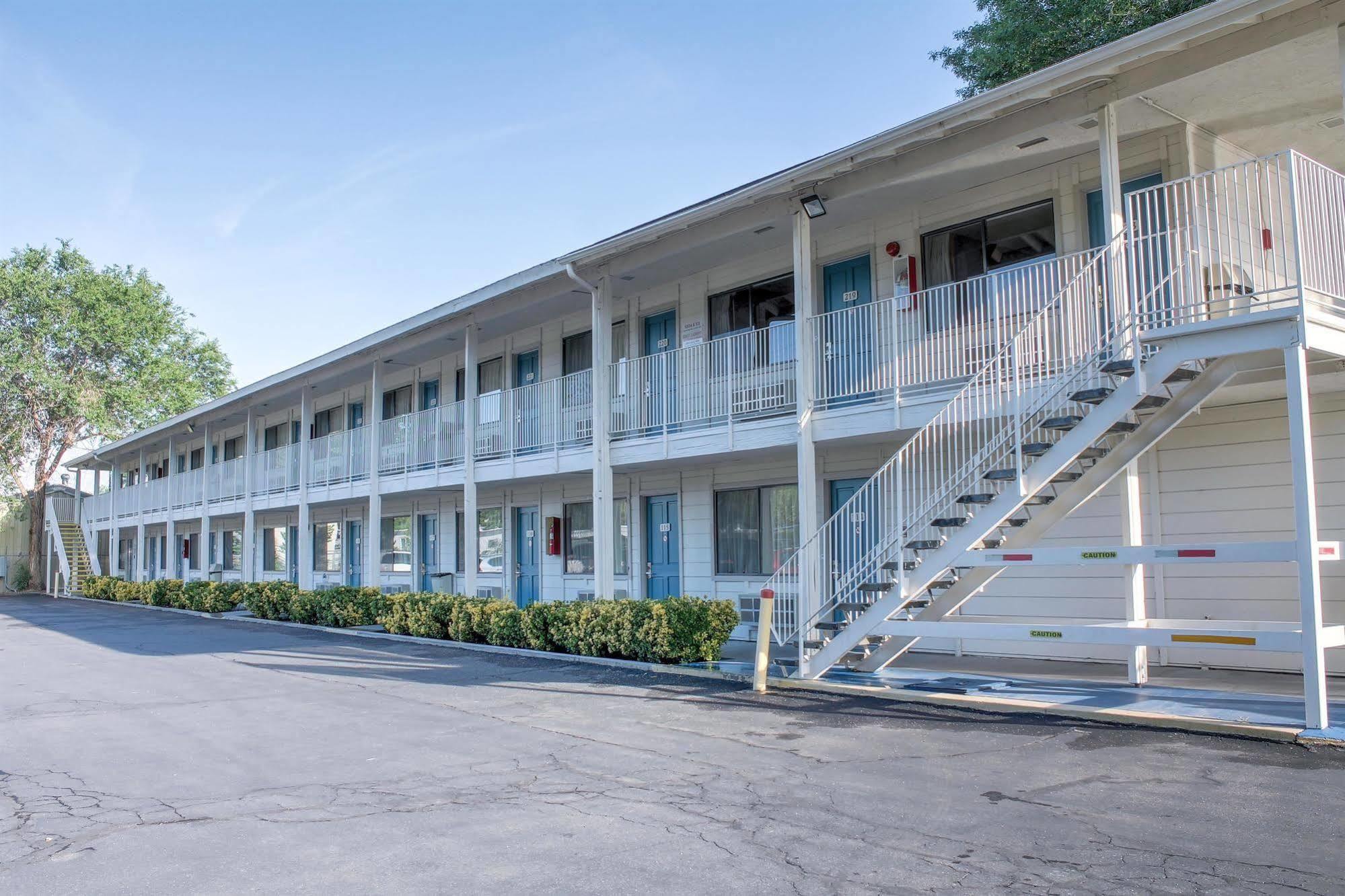 Motel 6-Bishop, Ca Екстер'єр фото